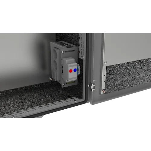 Шкаф уличный серии OWC, 800х650х250, в составе: обогрев, вентиляция, 2 монтажные панели (Комплект №2)