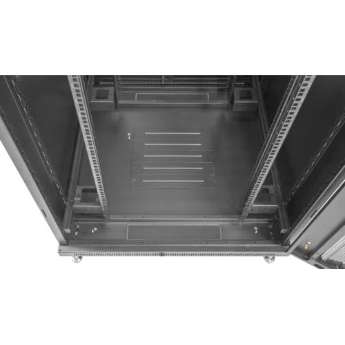 Шкаф телекоммуникационный напольный 47U 800x800мм, серия TFC (SNR-TFC-478080-CPDP-B)